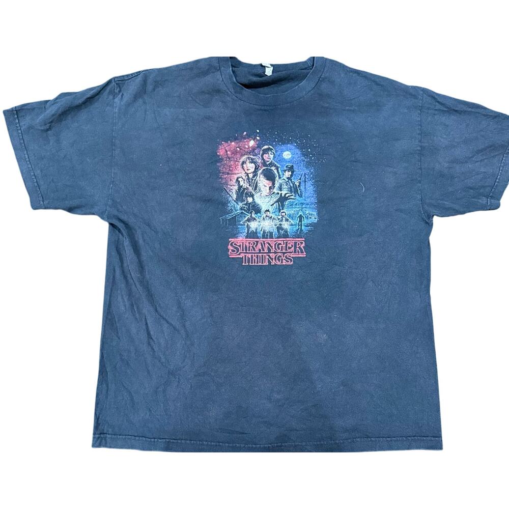 Vintage Tees - Stranger Things Graphic Tee*SZ XL